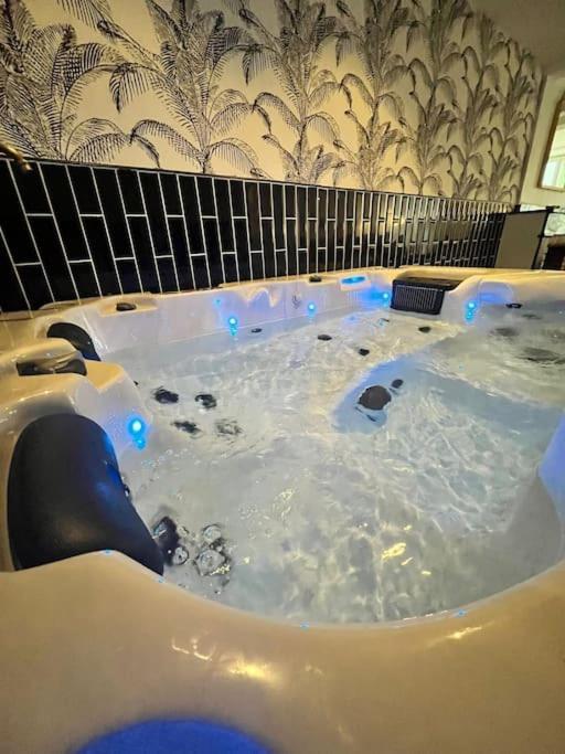 Saint-Michel-de-Lanès Romantique Room St Michel De Lanes מראה חיצוני תמונה
